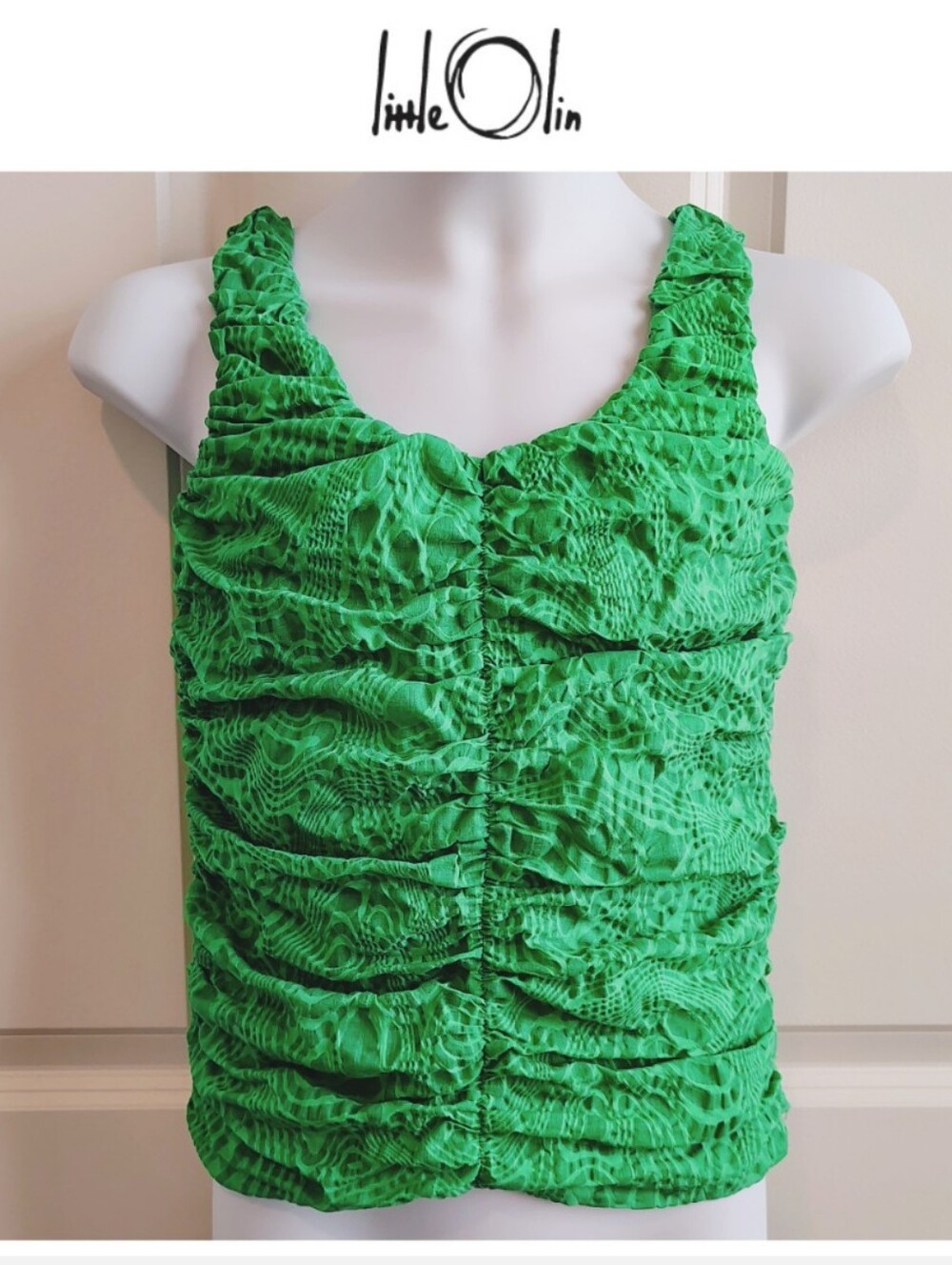 Little Olin Ruched Crinkle Sleeveless Blouse (D.C. Brand)